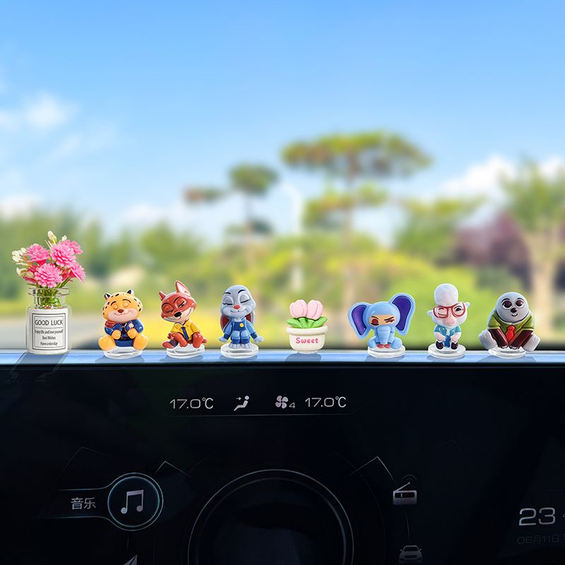 Adorno de coche de dibujos ani - Tablet Accessory reseña y precio